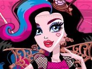 Freaky Fusion Dracubecca dress up game