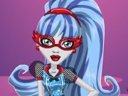 Ghoulia in the new cafe