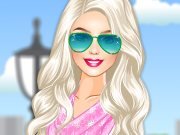 Pregnant Barbie Dress Up game