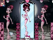 Game Draculaura: Dress up for the time